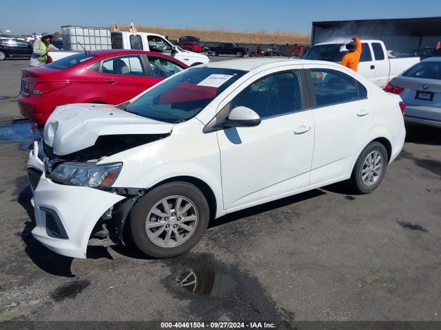 Chevrolet Sonic Lt Auto 2017 1G1JD5SGXH4127349 Image 2