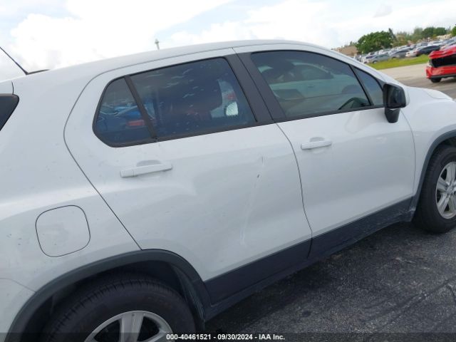 3GNCJKSB2KL380380 Chevrolet TRAX LS