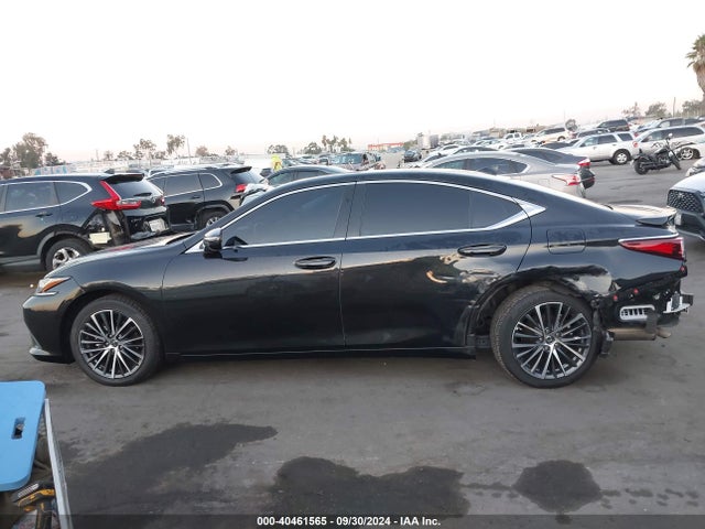 Lexus ES 300H 2023 58ADA1C16PU035416 Image 15