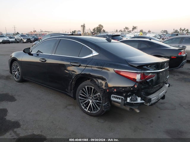 Lexus ES 300H 2023 58ADA1C16PU035416 Image 3