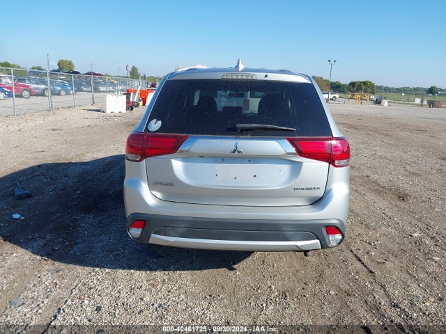 JA4AD2A38JZ060631 Mitsubishi Outlander Es