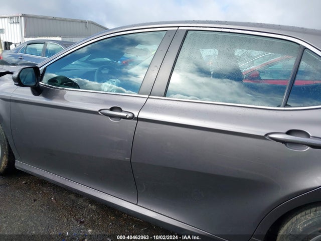 Toyota CAMRY LE 2022 4T1C11AK5NU687648 Image 14