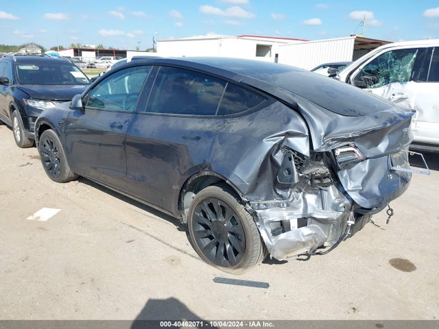 2022 TESLA MODEL Y 7SAYGAEE9NF337495 Photo 2
