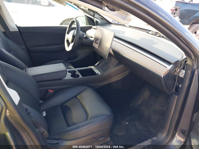 2022 TESLA MODEL Y 7SAYGAEE9NF337495 Photo 4