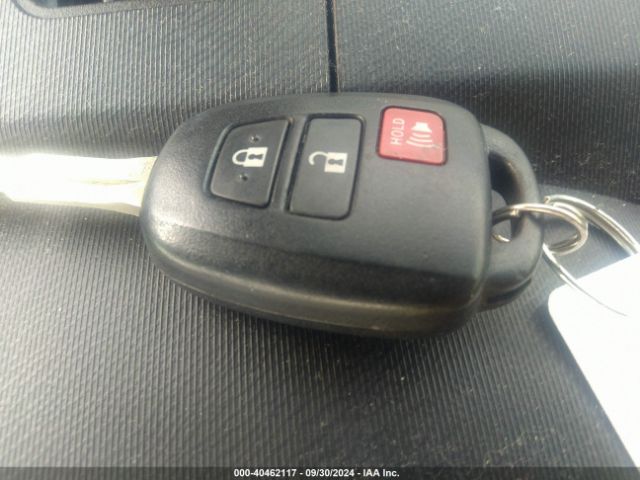 JTDKDTB32F1577721 Toyota Prius C Two