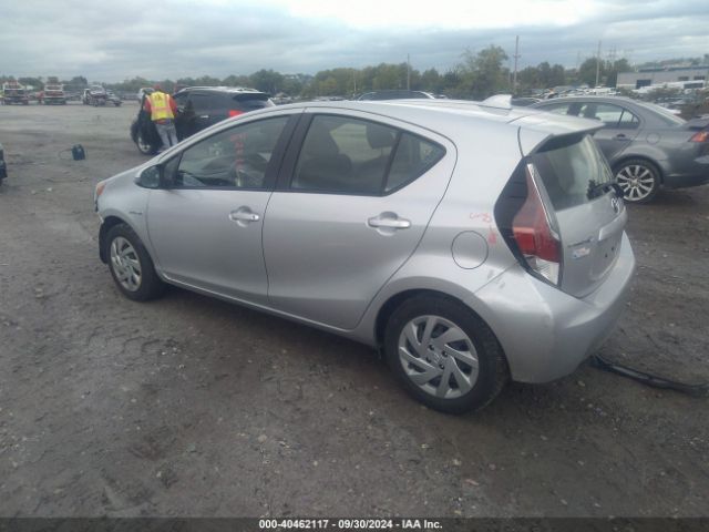 JTDKDTB32F1577721 Toyota Prius C Two