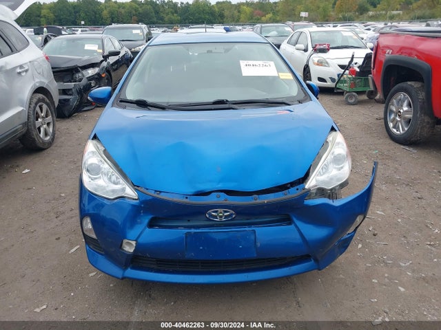 JTDKDTB37E1079495 Toyota Prius C Two