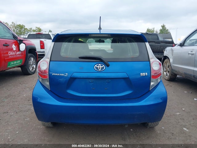 Toyota Prius C Two 2014 JTDKDTB37E1079495 Image 16