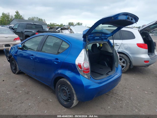 JTDKDTB37E1079495 Toyota Prius C Two