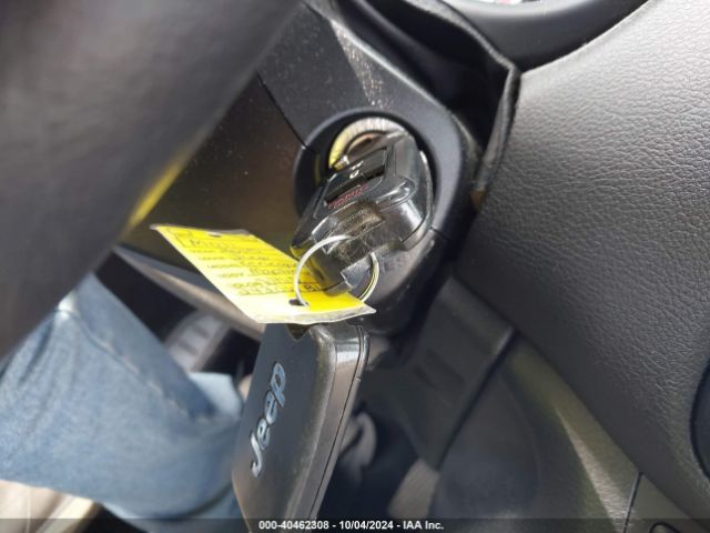 ZACCJBBT3FPC11273 Jeep Renegade Latitude