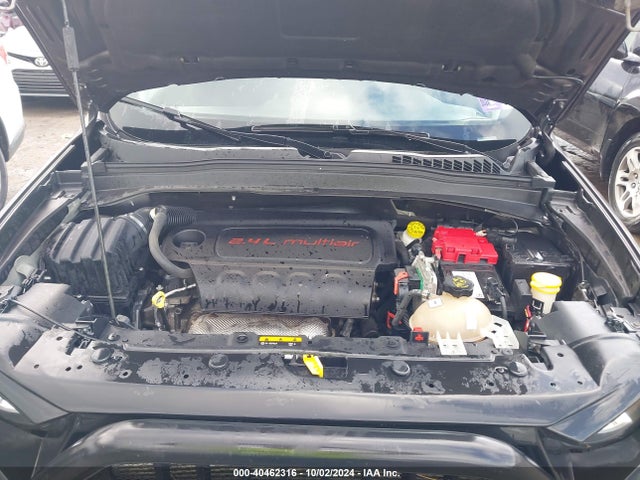 ZACCJBBB1JPG96786 Jeep Renegade Latitude 4x4
