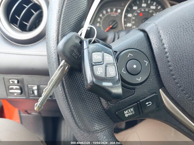 Toyota Rav4 Xle 2015 2T3RFREV7FW243727 Image 11