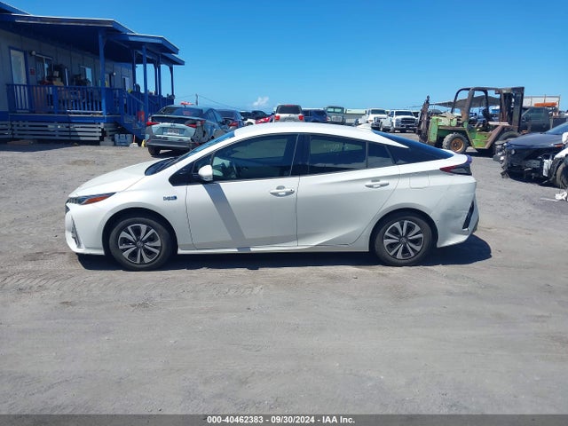 JTDKARFPXJ3076498 Toyota PRIUS PRIME