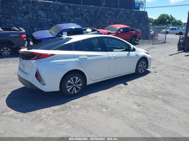 JTDKARFPXJ3076498 Toyota PRIUS PRIME