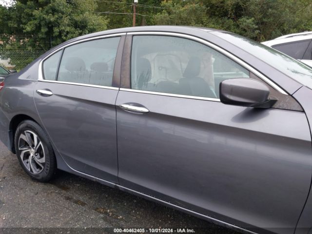 1HGCR2F40HA123846 Honda ACCORD LX