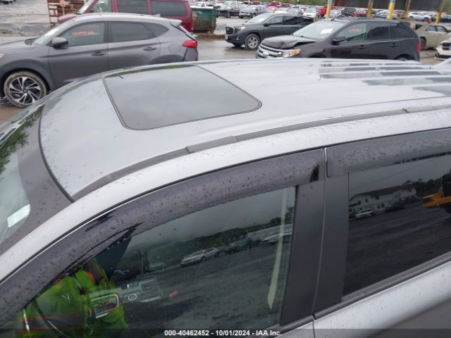 JA4AZ3A34HZ050535 Mitsubishi Outlander Se