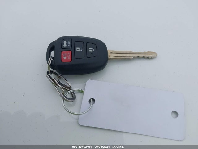 Toyota COROLLA LE 2015 2T1BURHE0FC419613 Image 11