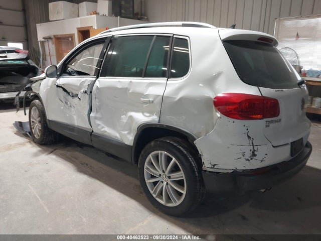 WVGBV7AX4GW507825 Volkswagen TIGUAN SE