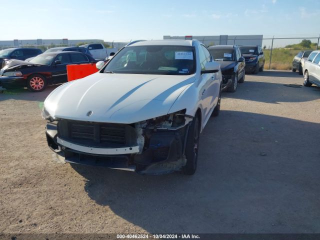 ZN661YUS2HX250410 Maserati LEVANTE S