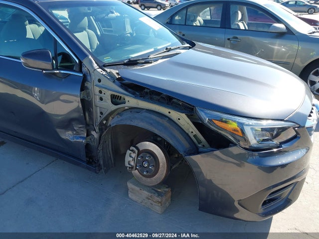 4S3BWAF61M3018827 Subaru Legacy Premium