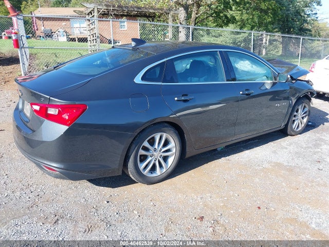 1G1ZD5ST8JF242266 Chevrolet MALIBU LT