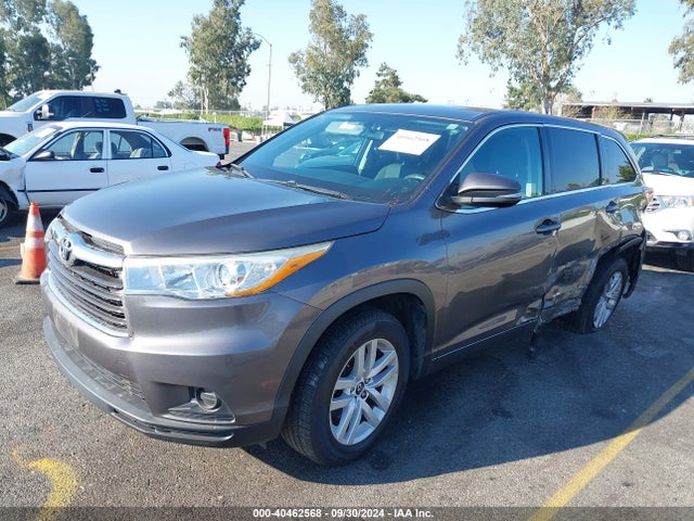 Toyota Highlander Le 2016 5TDZARFH6GS019939 Image 2