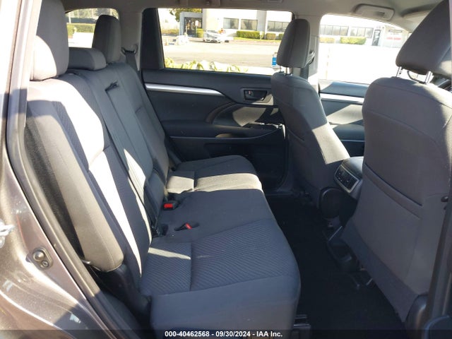 Toyota Highlander Le 2016 5TDZARFH6GS019939 Image 8