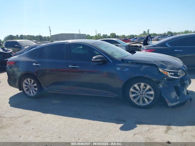 5XXGT4L39JG242269 KIA Optima S