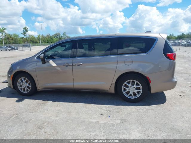 2C4RC1DGXHR537293 Chrysler Pacifica Touring