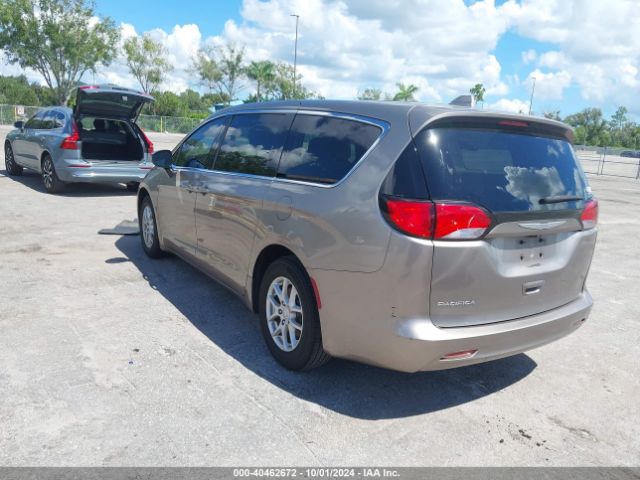 2C4RC1DGXHR537293 Chrysler Pacifica Touring