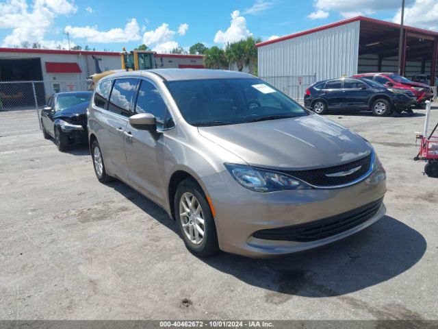 2C4RC1DGXHR537293 Chrysler Pacifica Touring