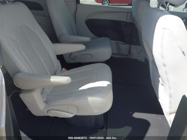 2C4RC1DGXHR537293 Chrysler Pacifica Touring