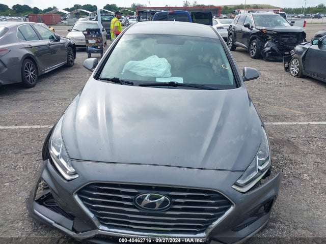 Hyundai SONATA SE 2018 5NPE24AF3JH668986 Image 12