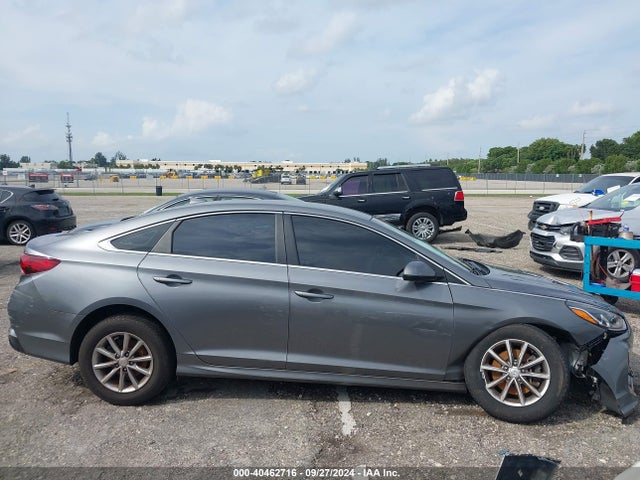 Hyundai SONATA SE 2018 5NPE24AF3JH668986 Image 13