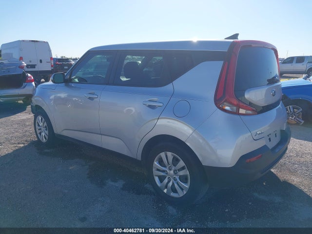 KIA SOUL LX 2020 KNDJ23AU2L7083220 Image 3