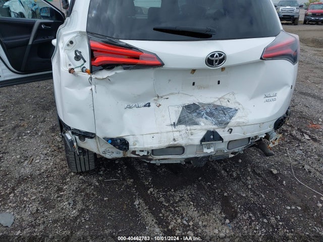 Toyota Rav4 Adventure/xle 2018 2T3RFREV2JW802688 Image 17