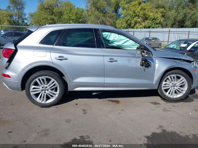 WA1BNAFY9J2212392 Audi Q5 2.0t Premium/2.0t Tech Premium