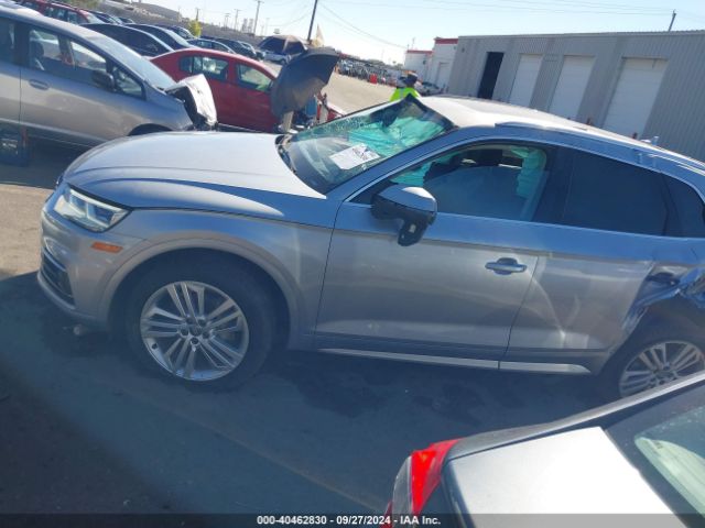 WA1BNAFY9J2212392 Audi Q5 2.0t Premium/2.0t Tech Premium