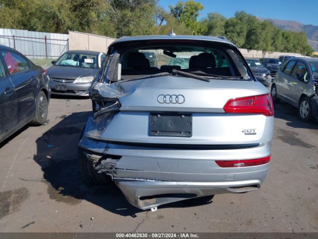 WA1BNAFY9J2212392 Audi Q5 2.0t Premium/2.0t Tech Premium