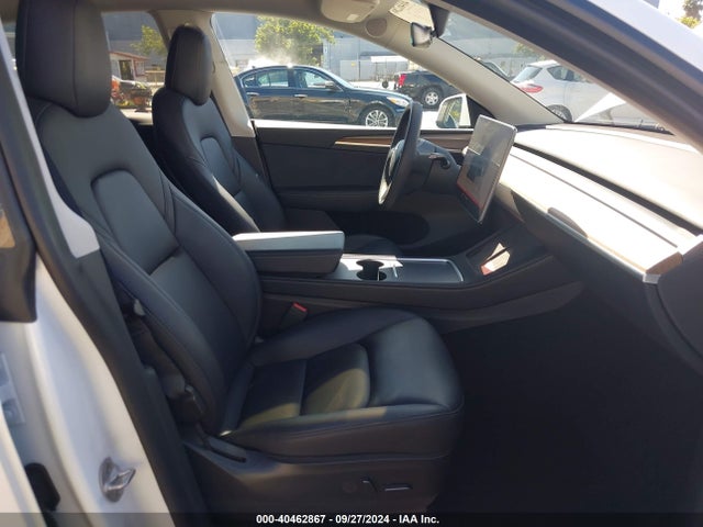 2023 TESLA MODEL Y 7SAYGDEE8PF634374 Photo 4