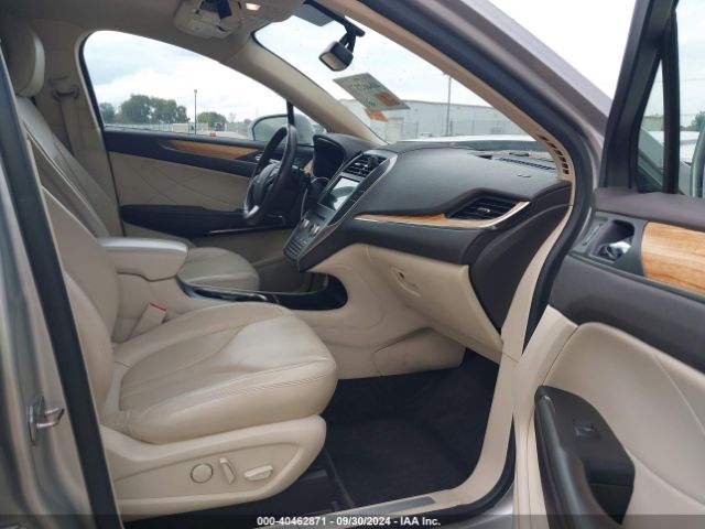 5LMCJ2C9XGUJ05222 Lincoln MKC SELECT
