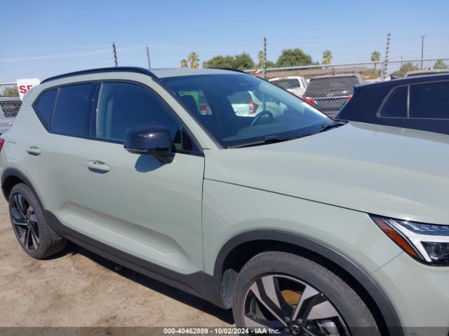 YV4L12UX6P2087668 Volvo Xc40 B5 Ultimate Dark Theme