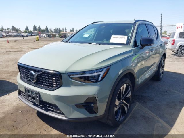 YV4L12UX6P2087668 Volvo Xc40 B5 Ultimate Dark Theme