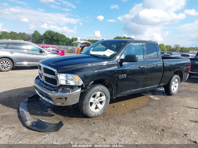1C6RR6FG3KS704812 RAM 1500 Classic Tradesman Quad Cab 4x2 6'4 Box