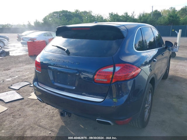 2011 PORSCHE CAYENNE WP1AB2A2XBLA51676 Photo 3