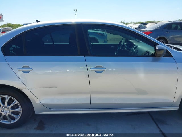 40462981 :رقم المزاد ، 3VW2K7AJ6FM339979 vin ، 2015 Volkswagen Jetta 2.0l S مزاد بيع