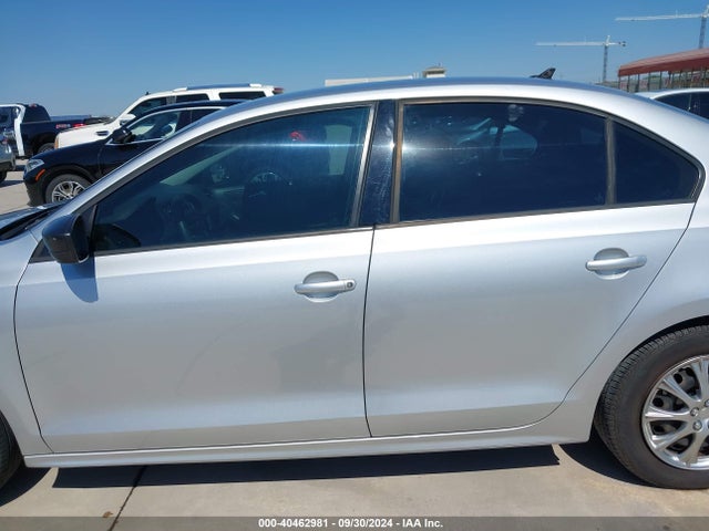 40462981 :رقم المزاد ، 3VW2K7AJ6FM339979 vin ، 2015 Volkswagen Jetta 2.0l S مزاد بيع