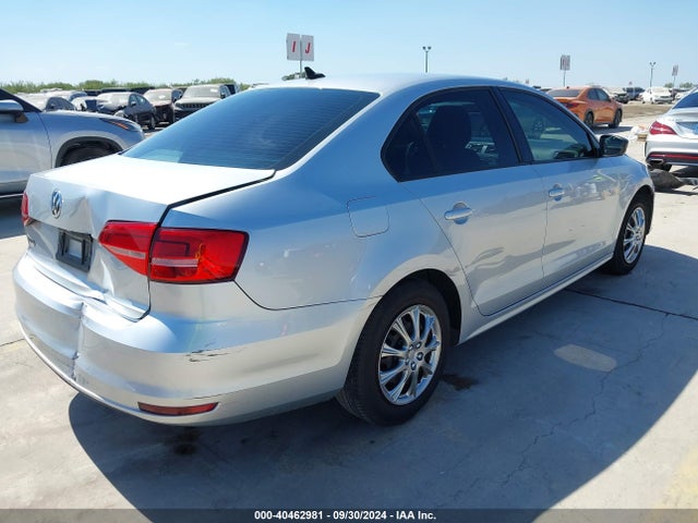 40462981 :رقم المزاد ، 3VW2K7AJ6FM339979 vin ، 2015 Volkswagen Jetta 2.0l S مزاد بيع
