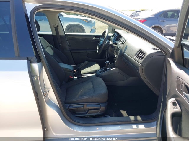 40462981 :رقم المزاد ، 3VW2K7AJ6FM339979 vin ، 2015 Volkswagen Jetta 2.0l S مزاد بيع