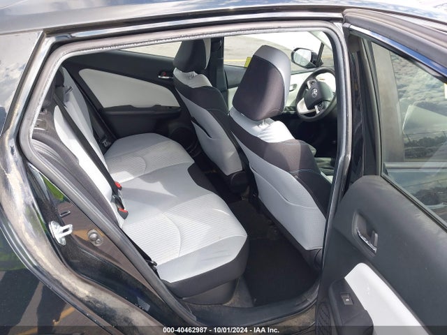 Toyota Prius Two Eco 2018 JTDKARFU5J3068556 Image 8